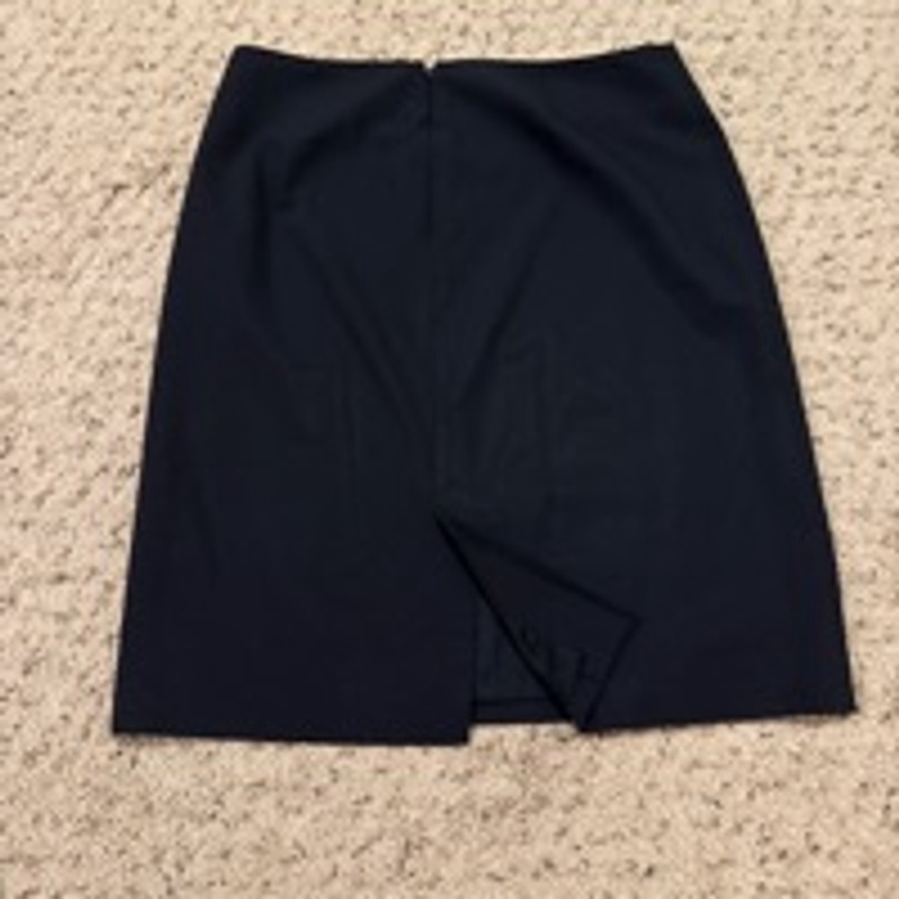 Women's Lands' End Navy Blue Wool Blend Skirt Size 8 - Picture 2 of 7